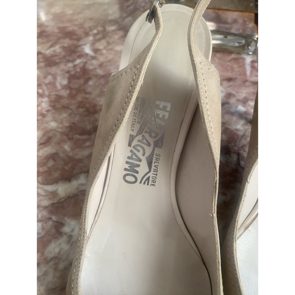 Salvatore Ferragamo Cream Beige Leather Pointed Toe Slingback Pump 7B EUC, $595 - Picture 5 of 11